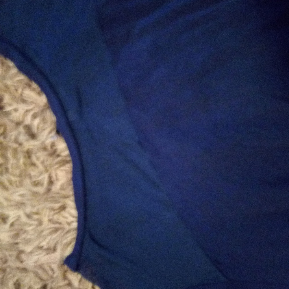 Blue shirt - Picture 2 of 2